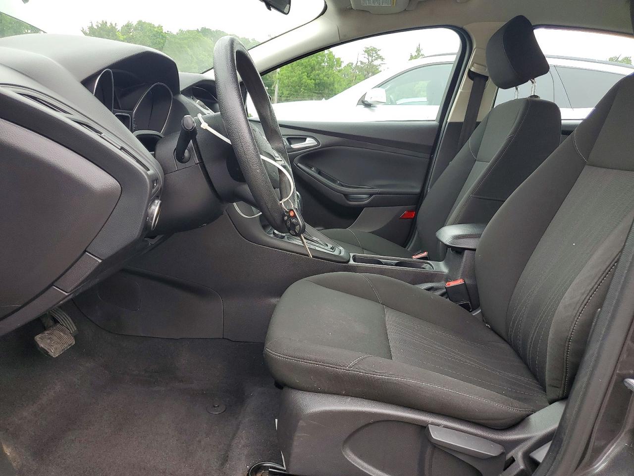 2015 Ford Focus Se Gray vin: 1FADP3F2XFL229452