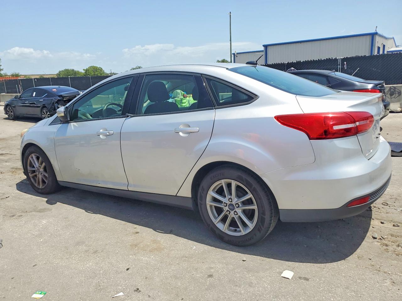 2015 Ford Focus Se Silver vin: 1FADP3F2XFL249586