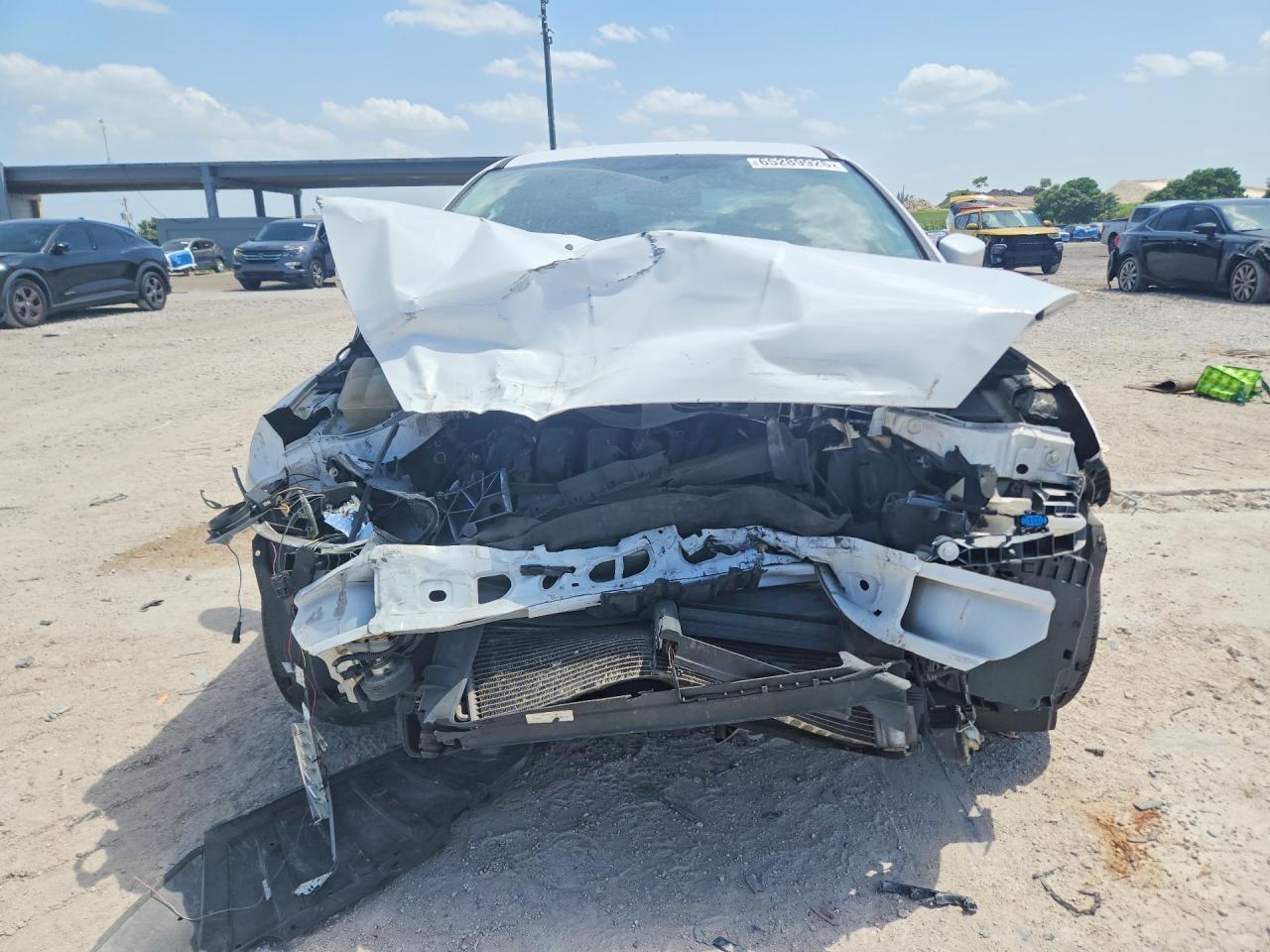2015 Ford Focus Se White vin: 1FADP3F2XFL263939