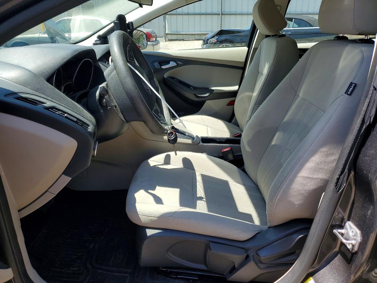 2015 Ford Focus Se Gray vin: 1FADP3F2XFL273046