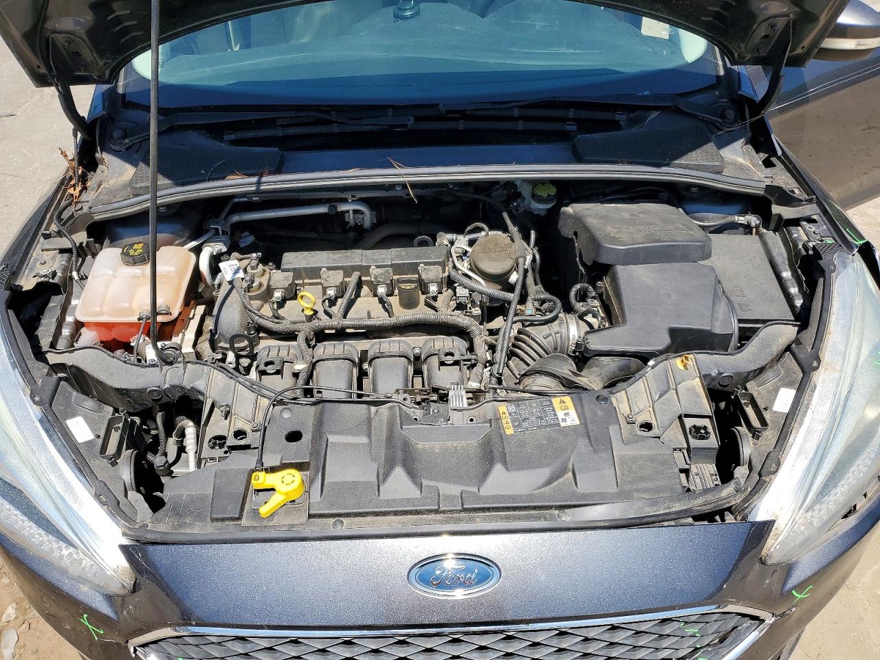 2015 Ford Focus Se Gray vin: 1FADP3F2XFL273046
