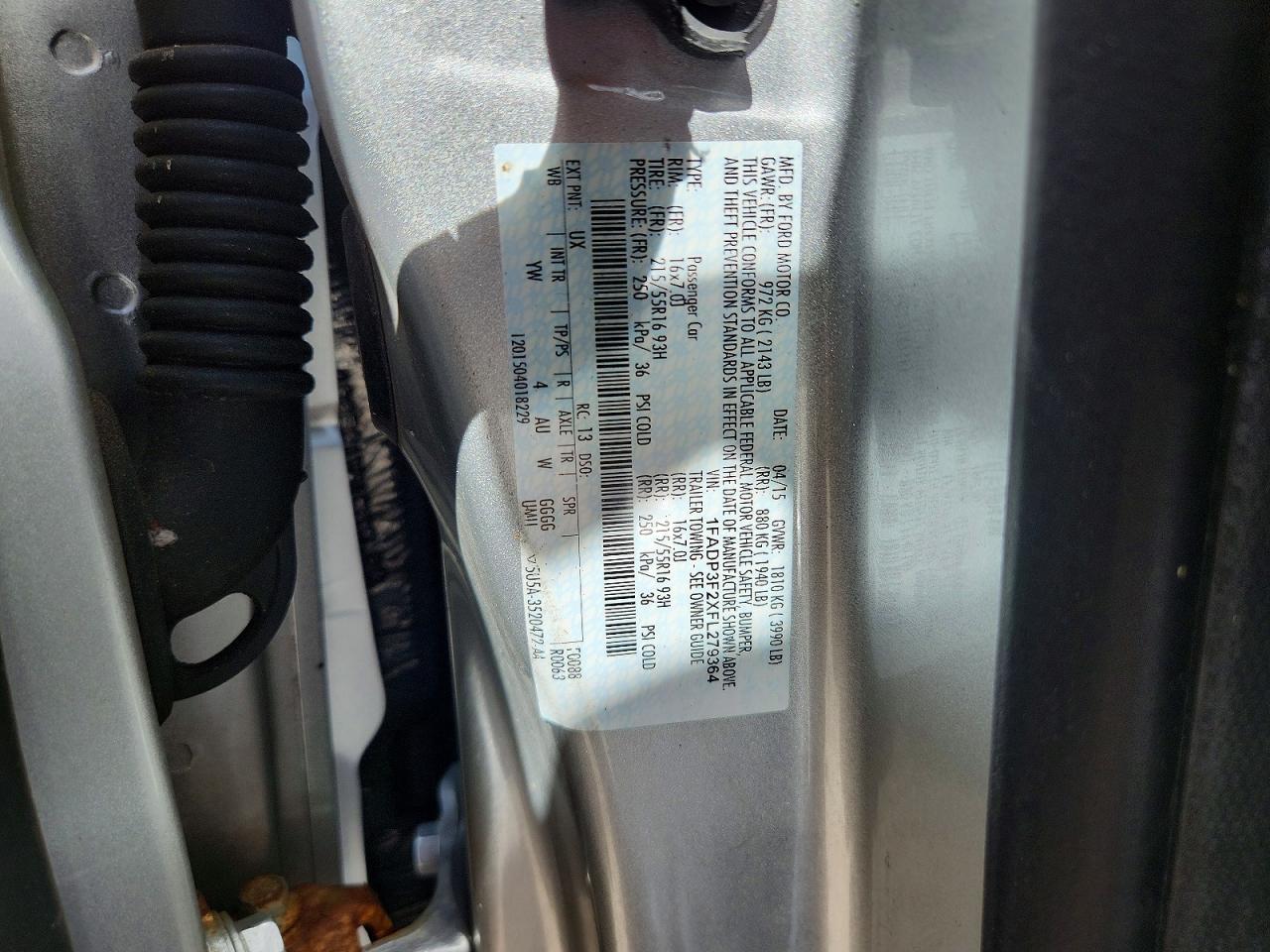 2015 Ford Focus Se Серебряный vin: 1FADP3F2XFL279364