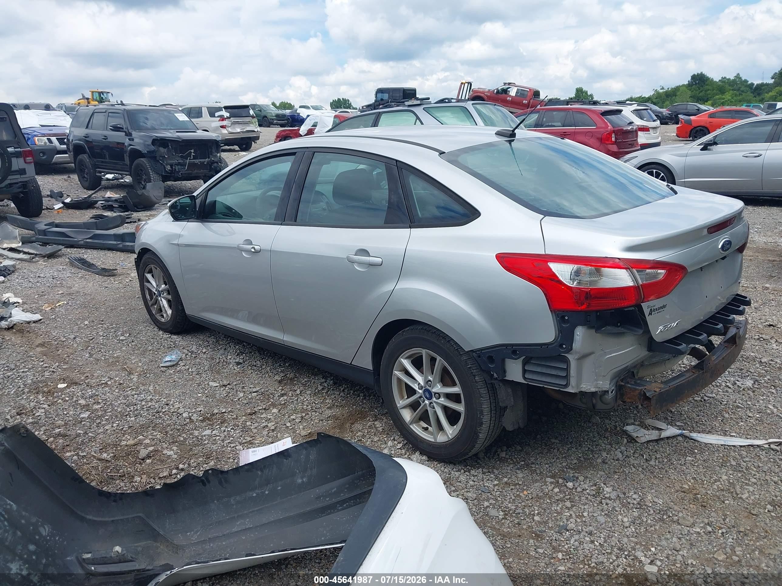 2015 Ford Focus Se Silver vin: 1FADP3F2XFL289649