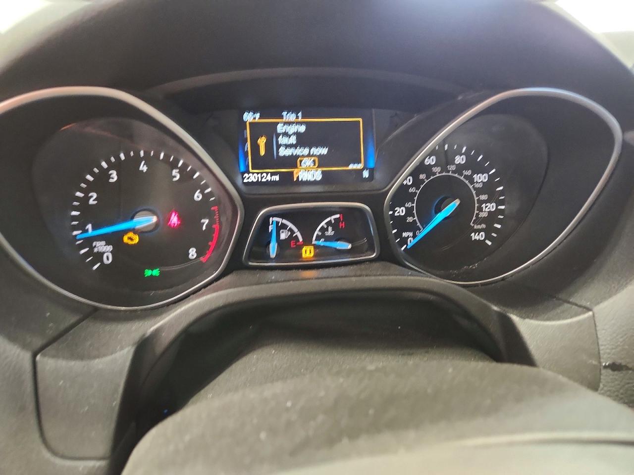 2015 Ford Focus Se White vin: 1FADP3F2XFL322830