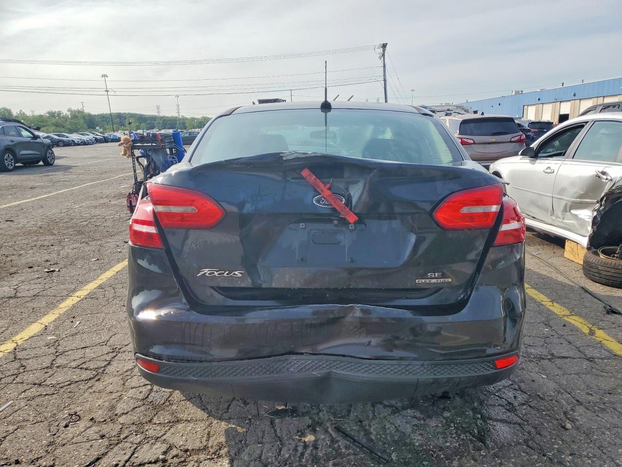 2015 Ford Focus Se Black vin: 1FADP3F2XFL325775