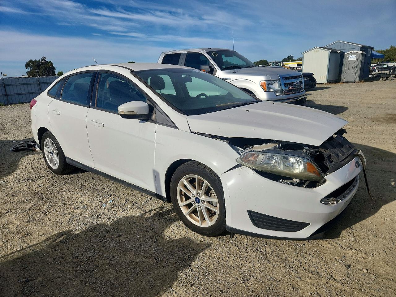 2015 Ford Focus Se White vin: 1FADP3F2XFL329101