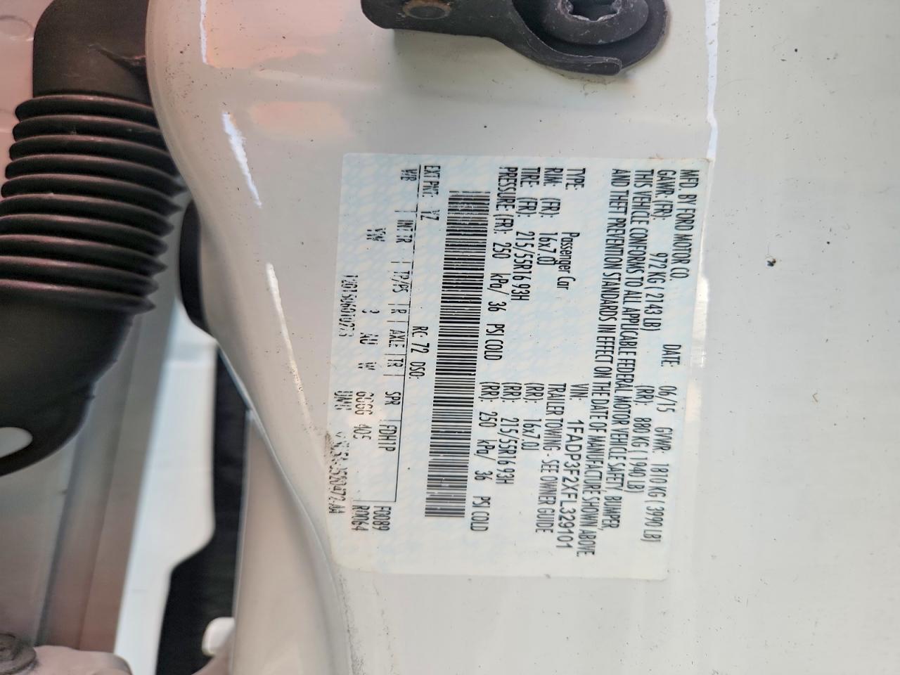 2015 Ford Focus Se White vin: 1FADP3F2XFL329101