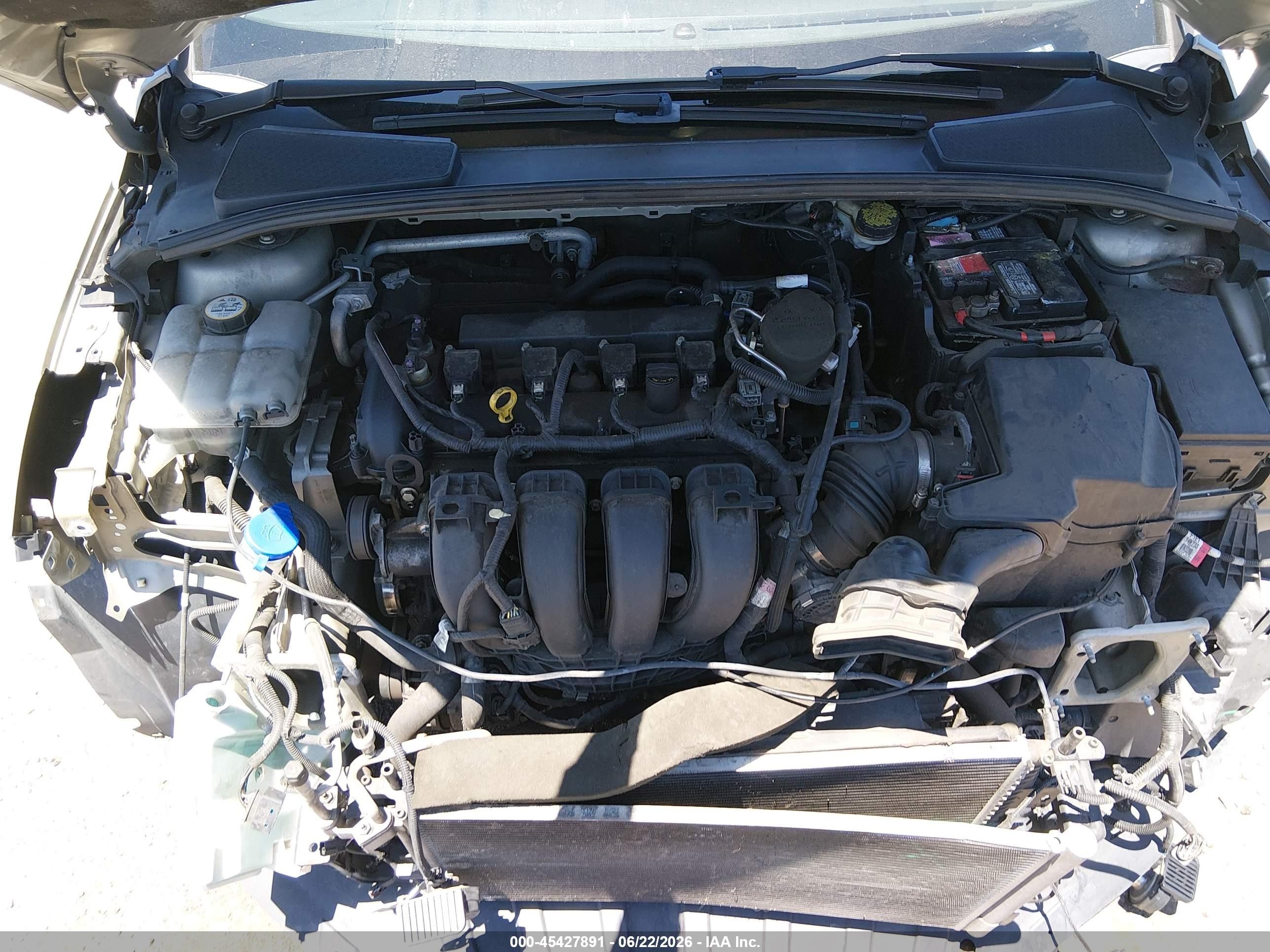 2015 Ford Focus Se Gold vin: 1FADP3F2XFL329938