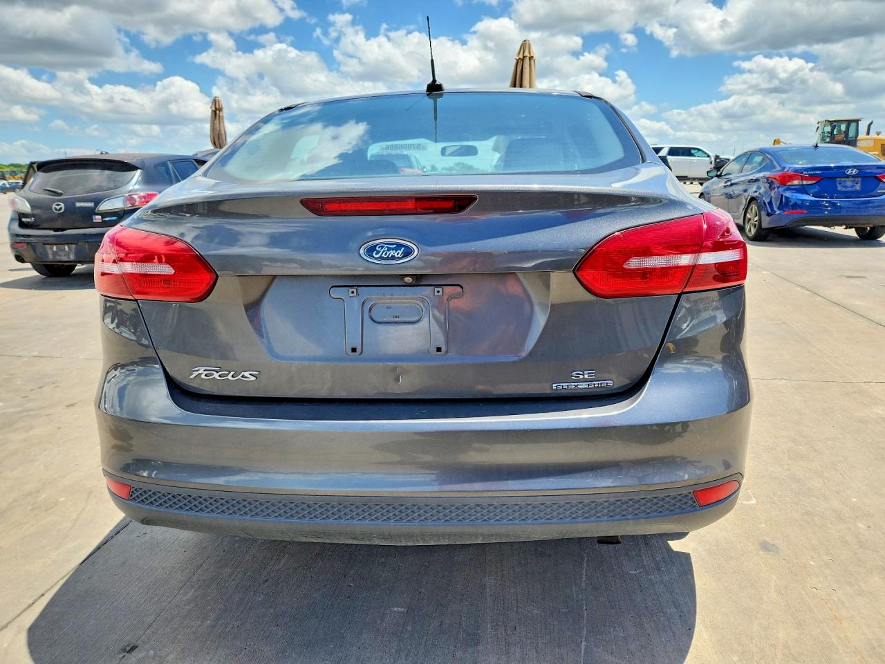 2015 Ford Focus Se Gray vin: 1FADP3F2XFL342267