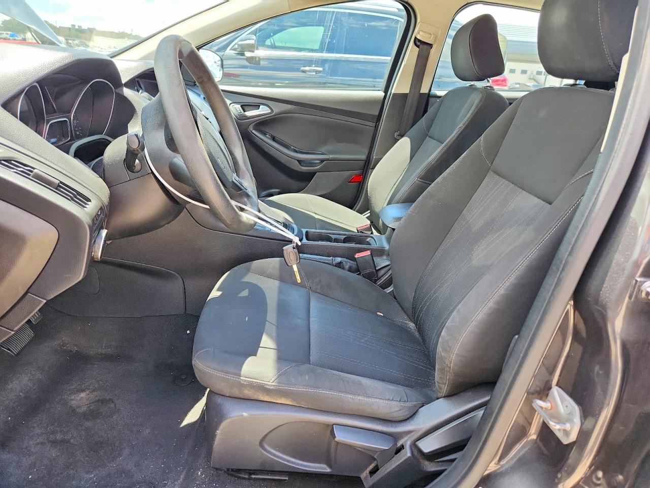 2015 Ford Focus Se Gray vin: 1FADP3F2XFL342267