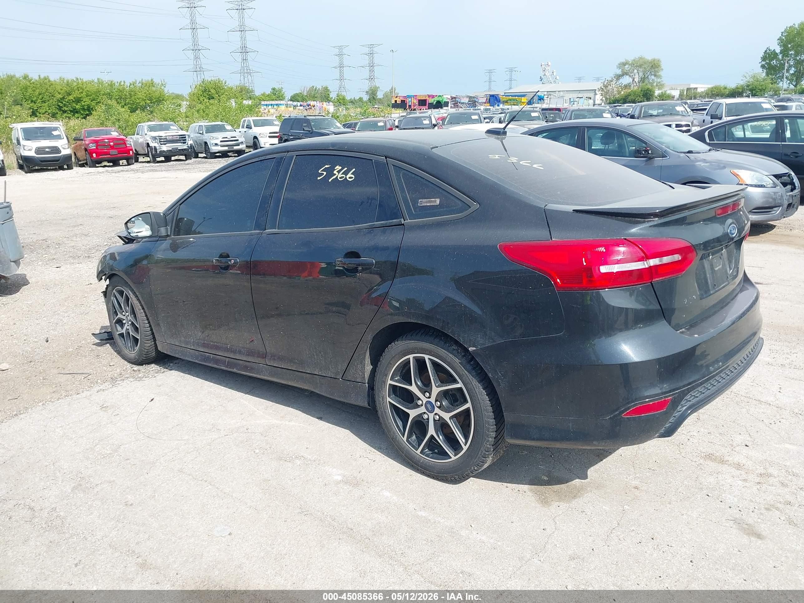 2015 Ford Focus Se Blue vin: 1FADP3F2XFL355181
