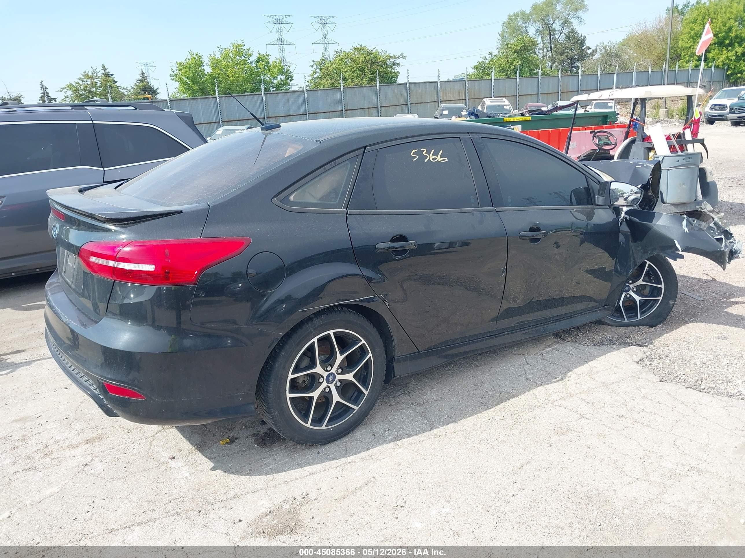 2015 Ford Focus Se Blue vin: 1FADP3F2XFL355181