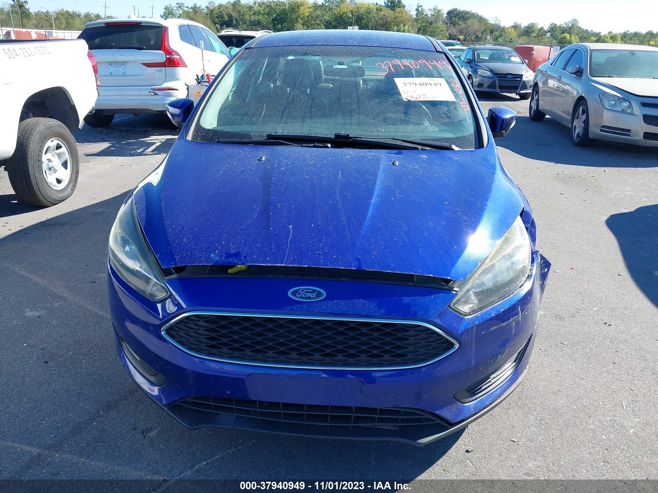 2015 Ford Focus Se Blue vin: 1FADP3F2XFL357044
