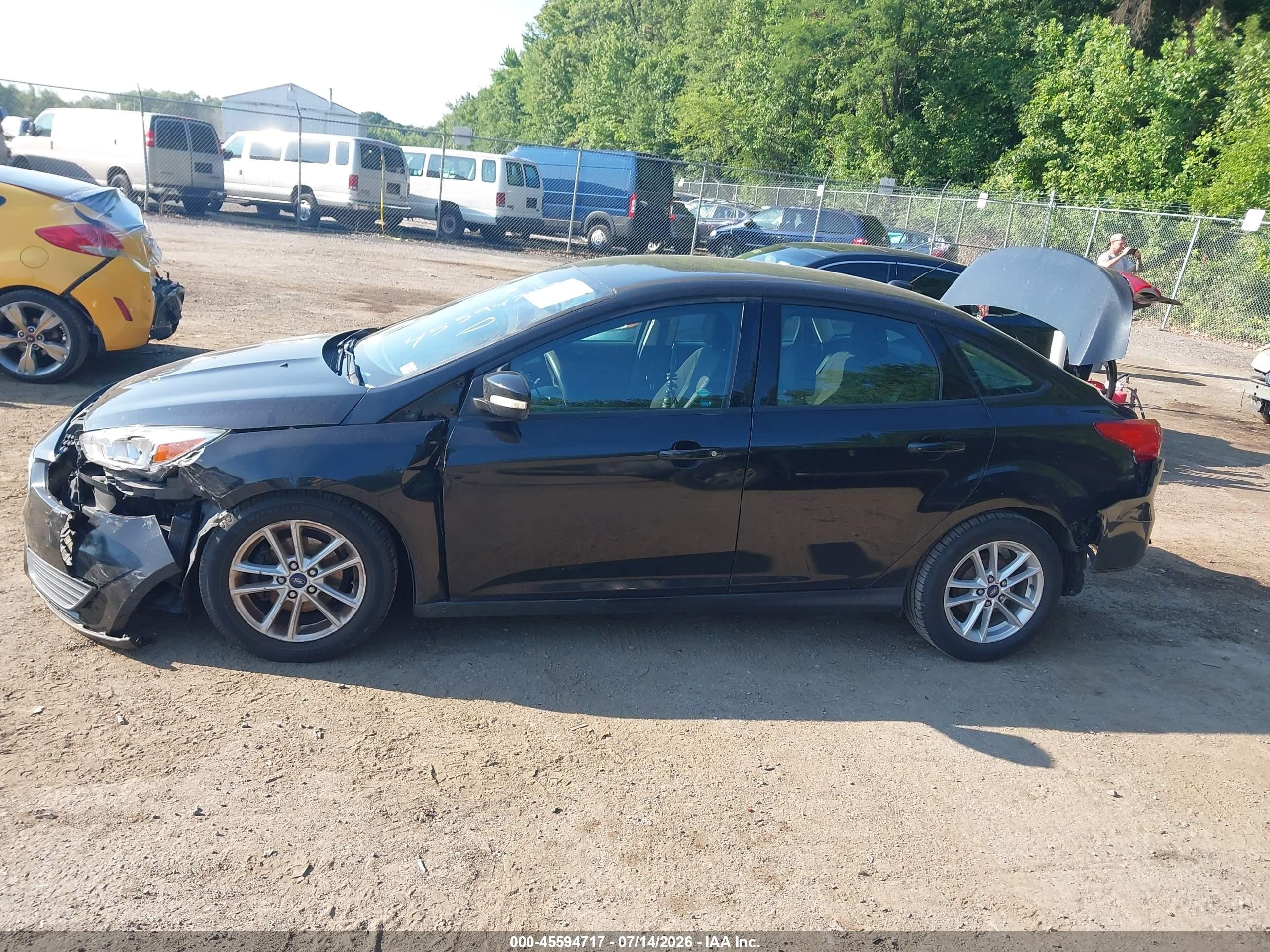 2015 Ford Focus Se Black vin: 1FADP3F2XFL365094