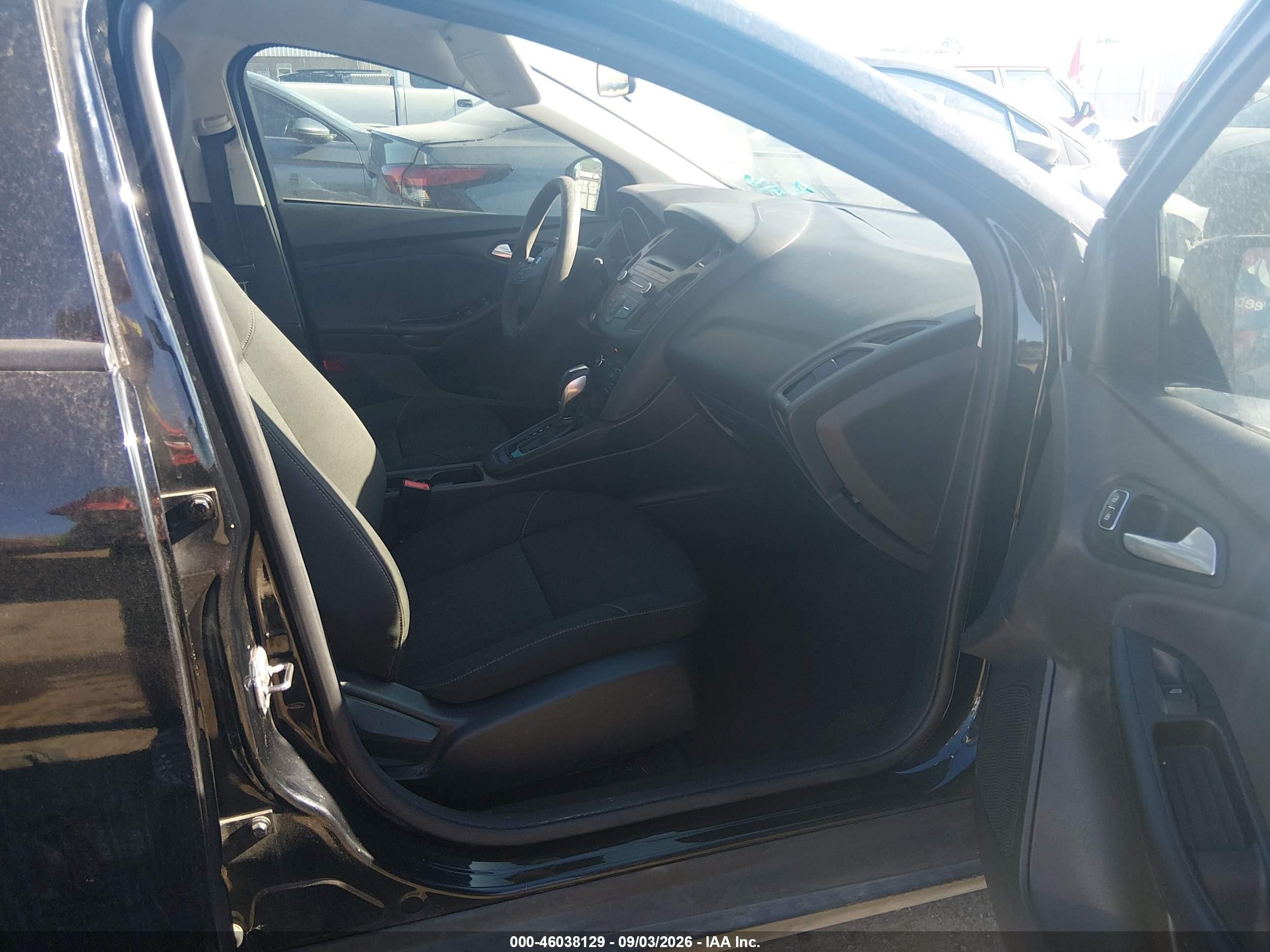 2016 Ford Focus Se Black vin: 1FADP3F2XGL300733