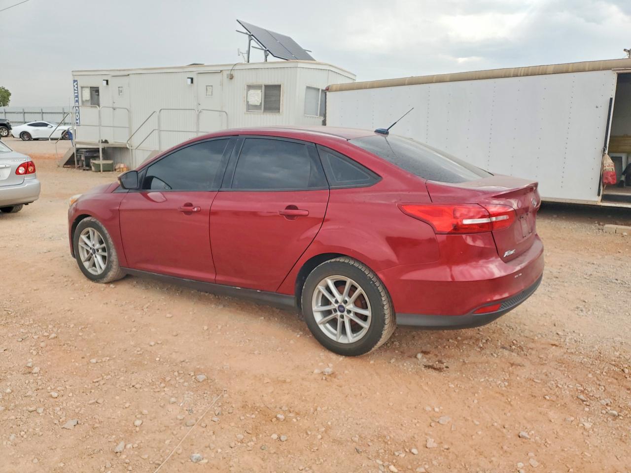 2017 Ford Focus Se Burgundy vin: 1FADP3F2XHL252748