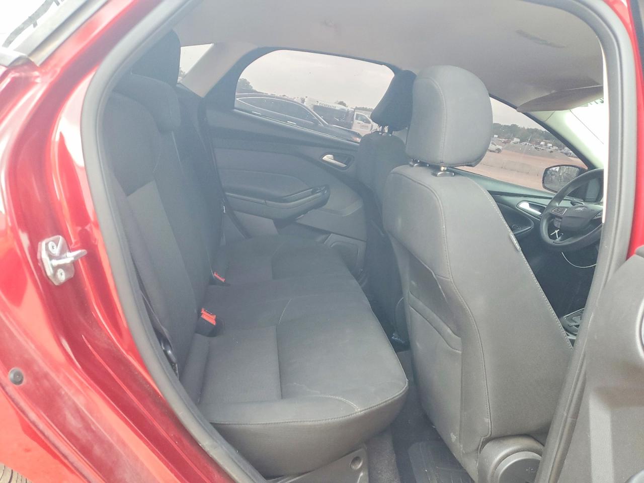 2017 Ford Focus Se Burgundy vin: 1FADP3F2XHL252748