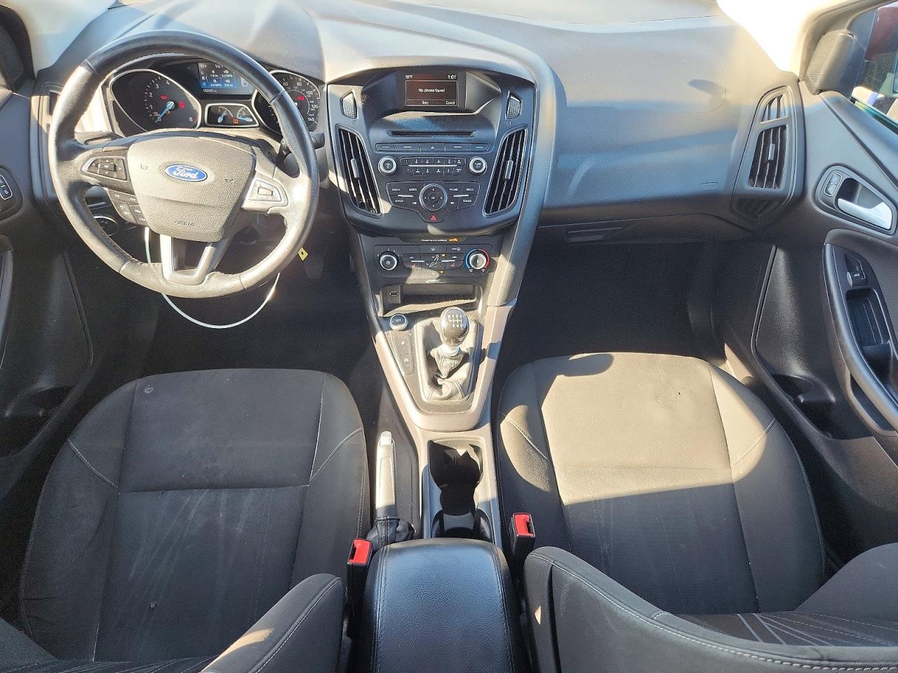 2015 Ford Focus Se Красный vin: 1FADP3FE0FL248425