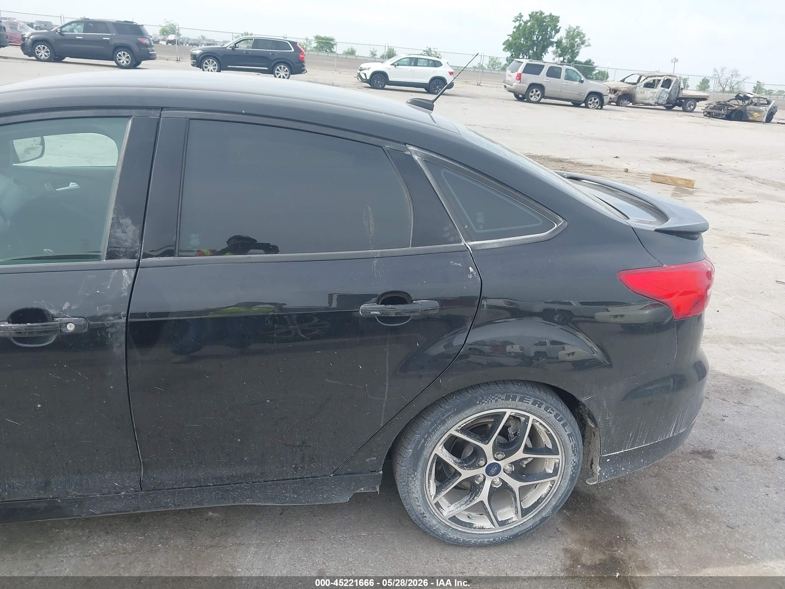 2015 Ford Focus Se Black vin: 1FADP3FE0FL378334