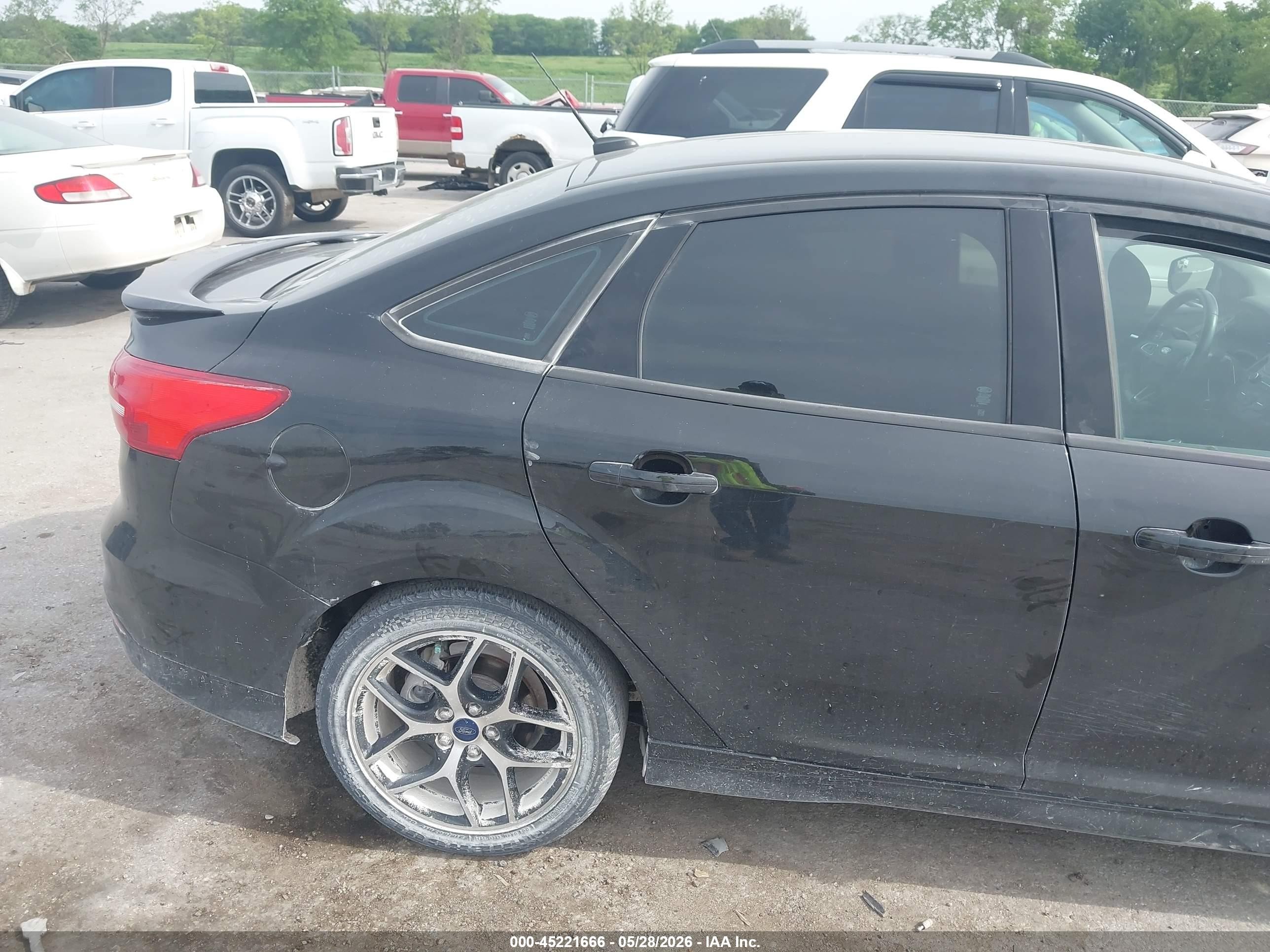 2015 Ford Focus Se Black vin: 1FADP3FE0FL378334
