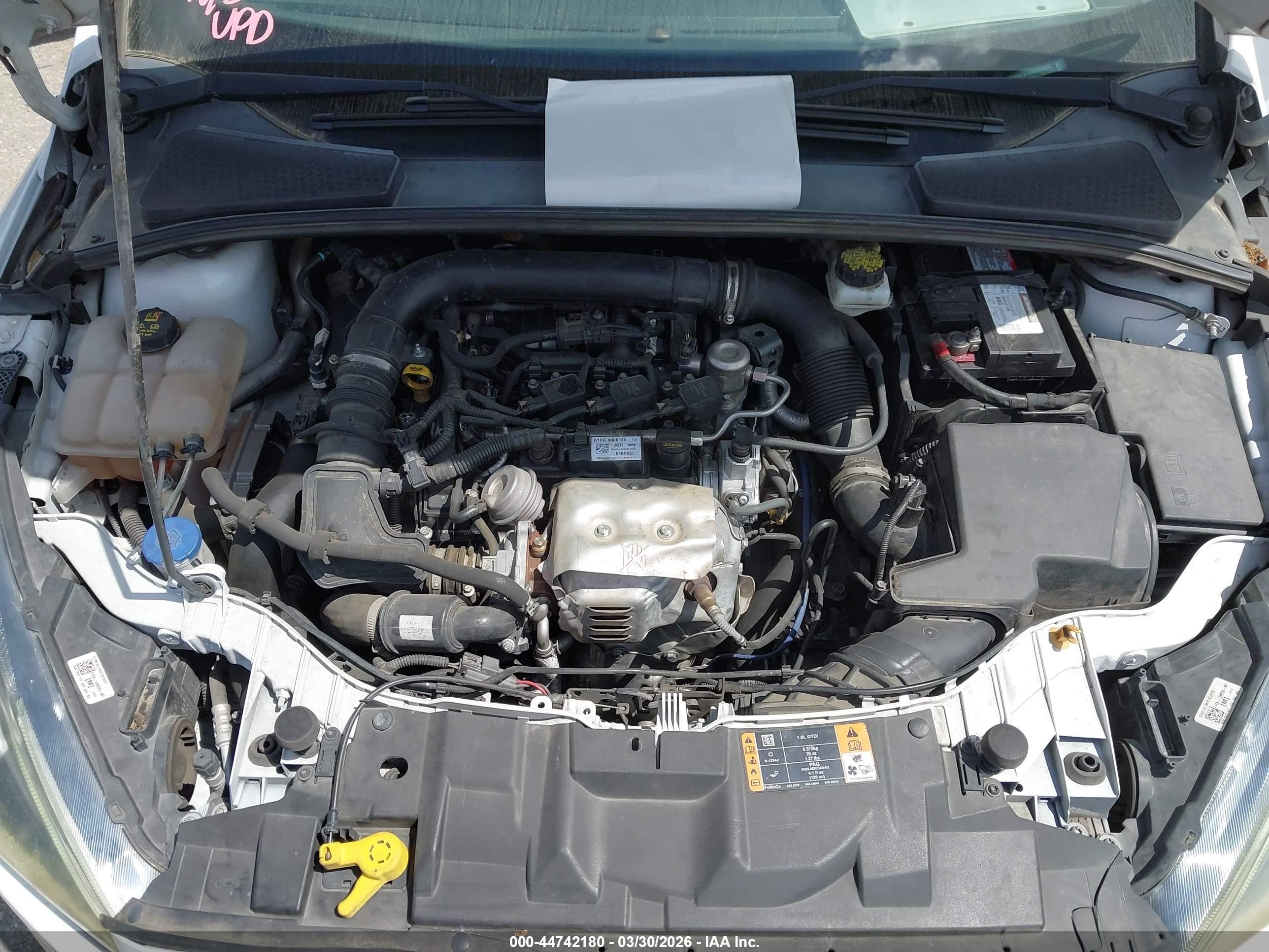 2017 Ford Focus Se White vin: 1FADP3FE0HL276552