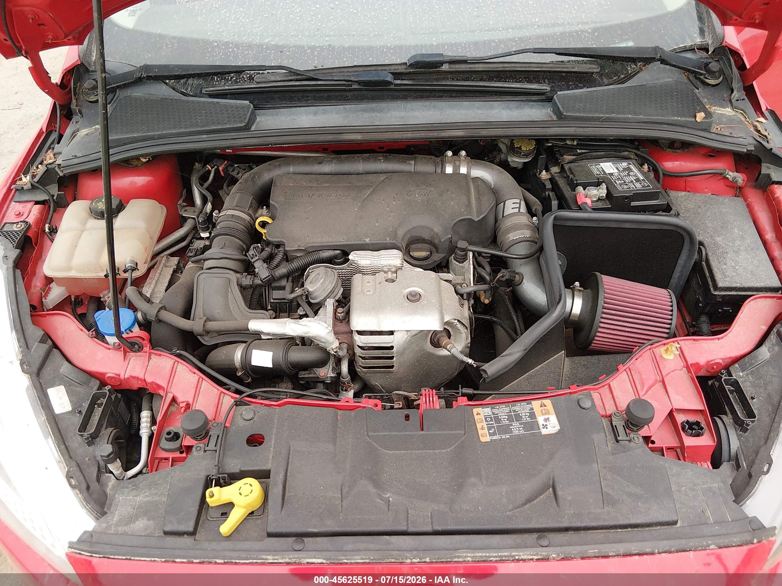 2015 Ford Focus Se Red vin: 1FADP3FE2FL338045