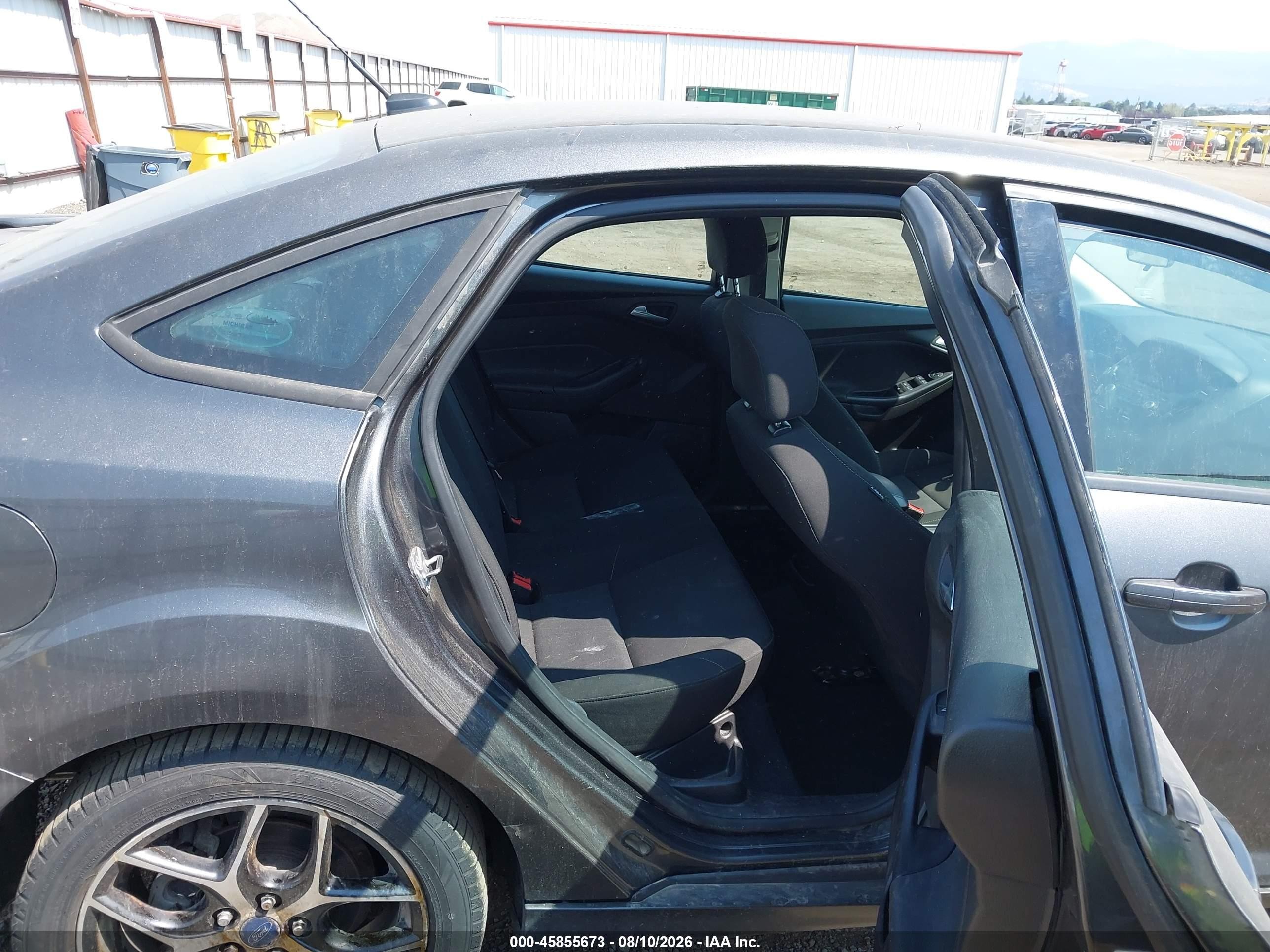 2015 Ford Focus Se Gray vin: 1FADP3FE4FL314250