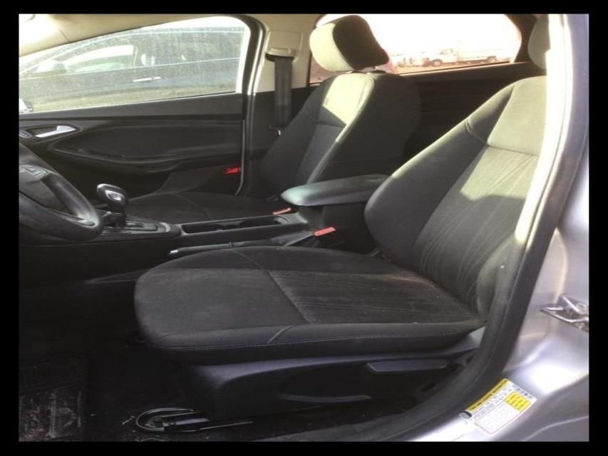 2017 Ford Focus Se Silver vin: 1FADP3FE7HL270747