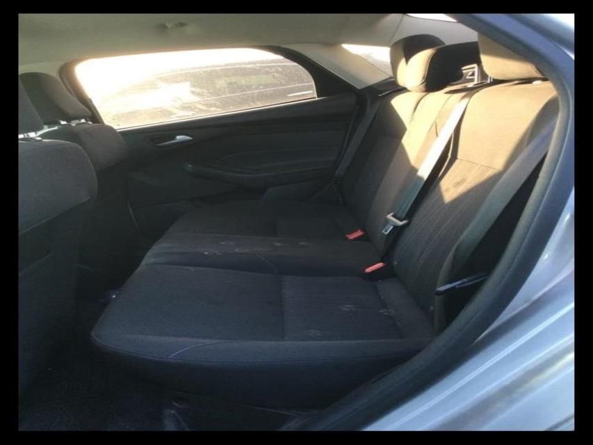 2017 Ford Focus Se Silver vin: 1FADP3FE7HL270747