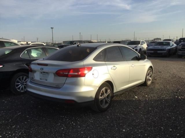 2017 Ford Focus Se Silver vin: 1FADP3FE7HL270747