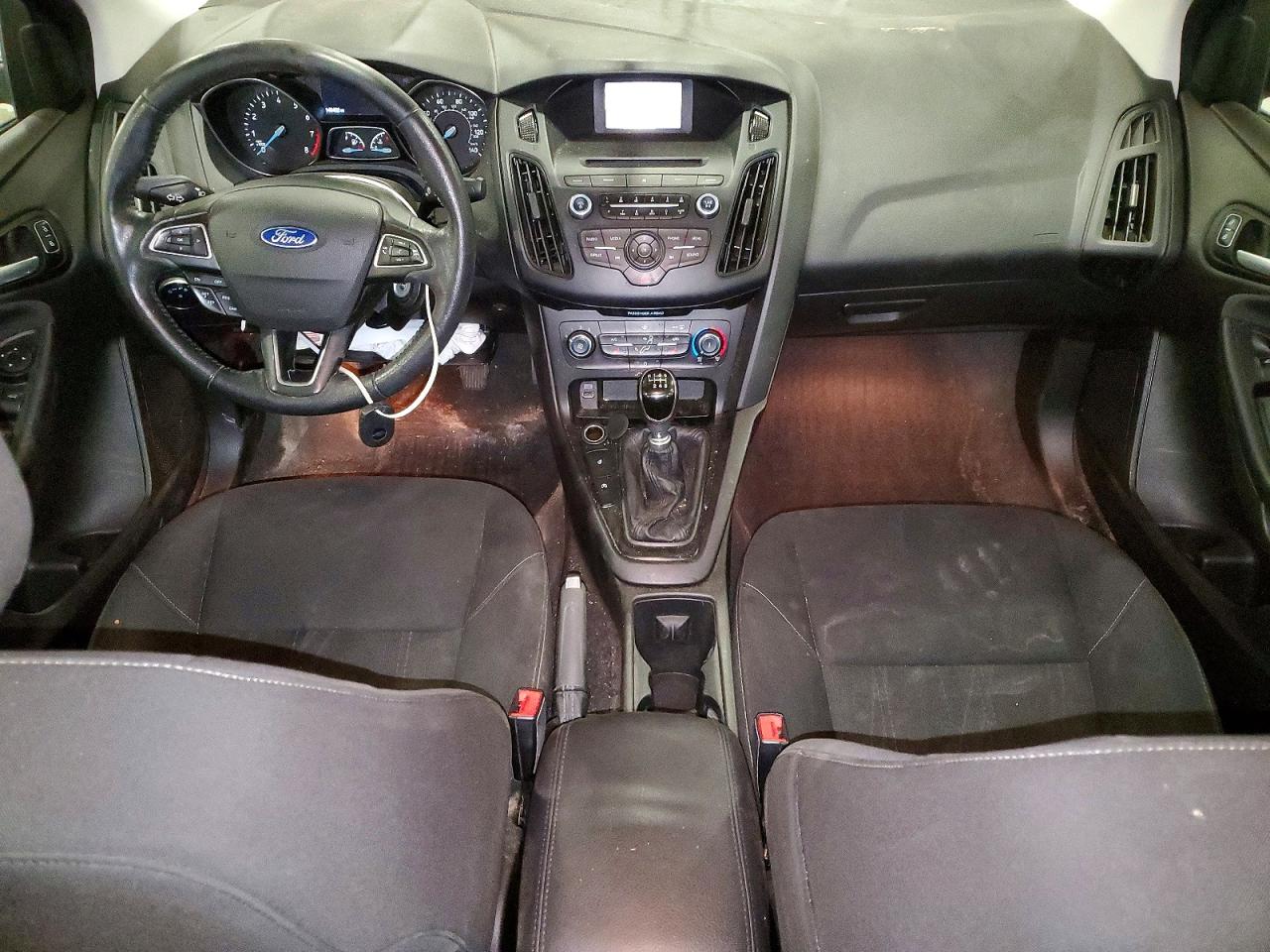 2015 Ford Focus Se Tan vin: 1FADP3FE8FL357733