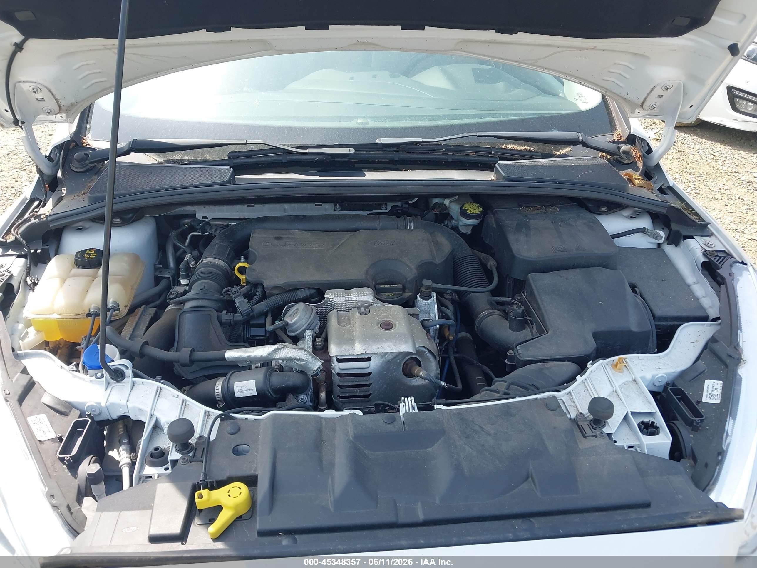 2015 Ford Focus Se White vin: 1FADP3FE8FL364813