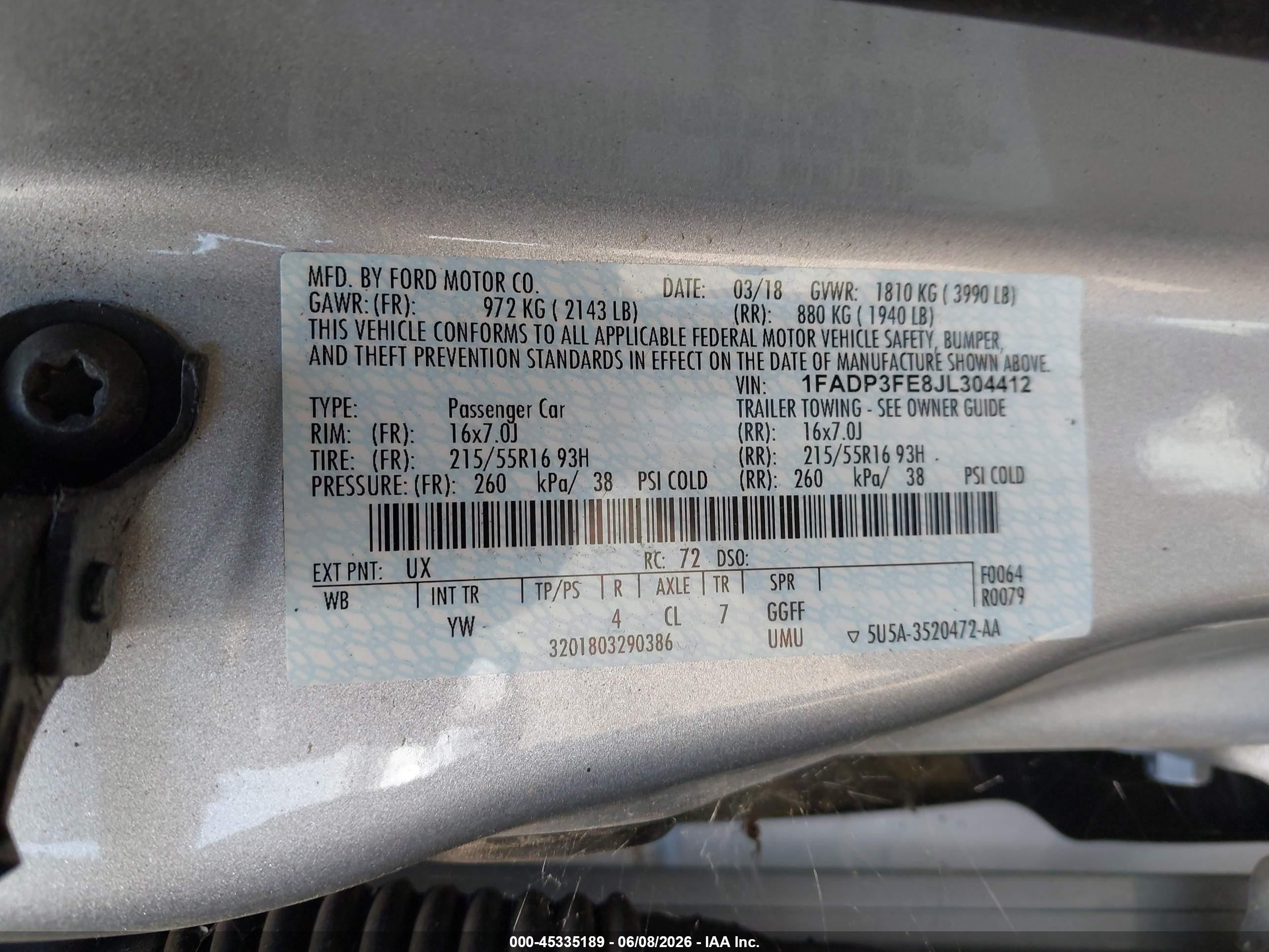 2018 Ford Focus Se Silver vin: 1FADP3FE8JL304412