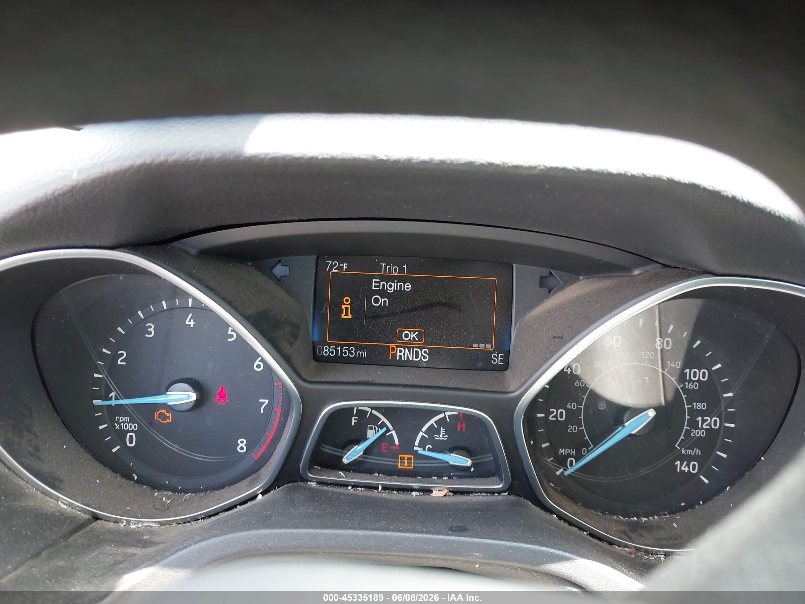 2018 Ford Focus Se Silver vin: 1FADP3FE8JL304412