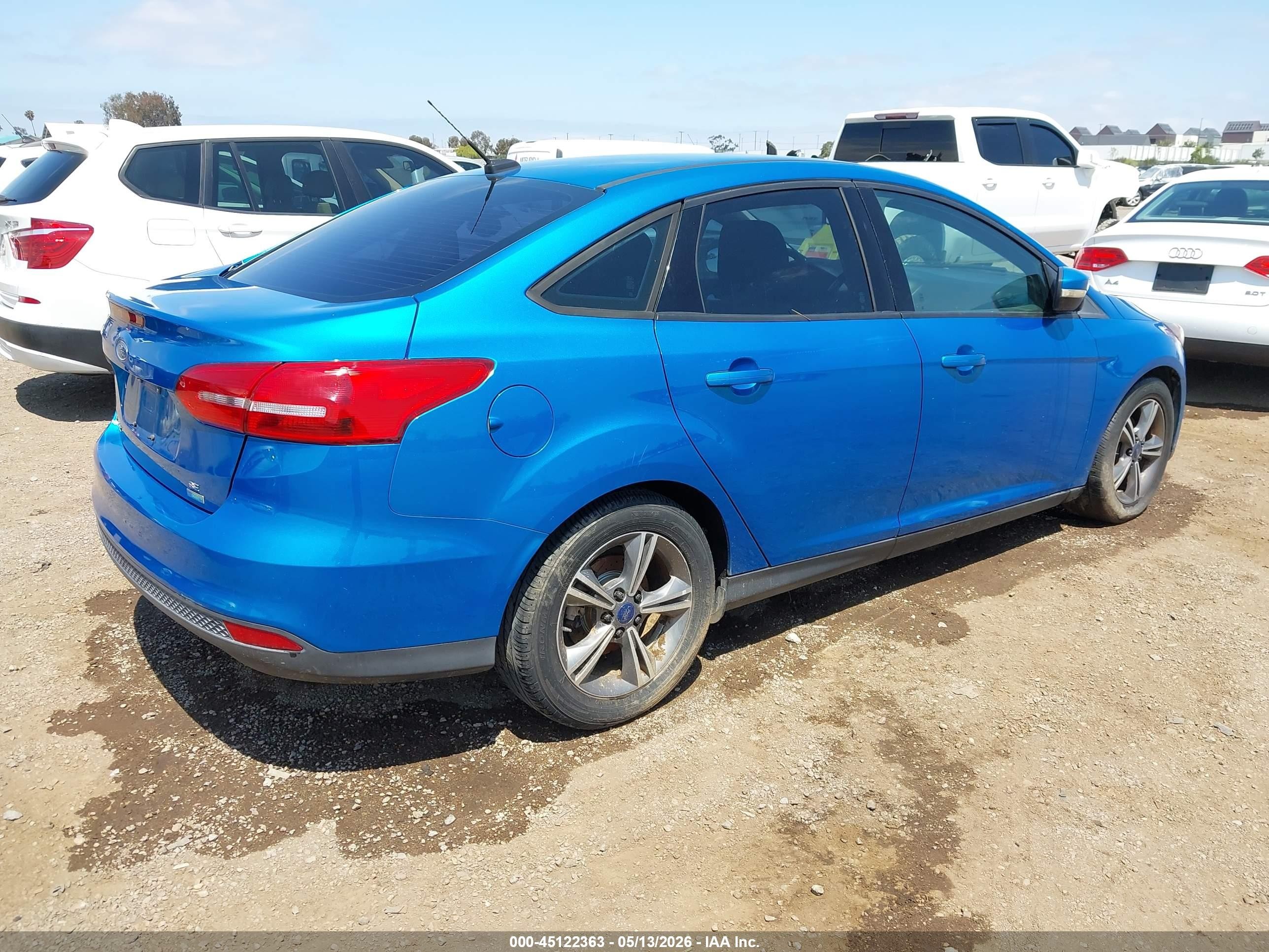 2016 Ford Focus Se Синий vin: 1FADP3FE9GL362635