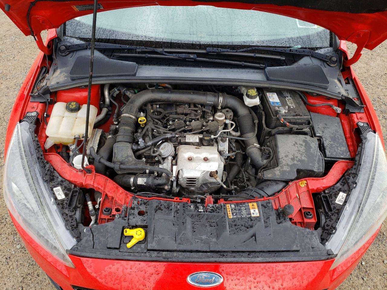 2017 Ford Focus Se Red vin: 1FADP3FE9HL322881