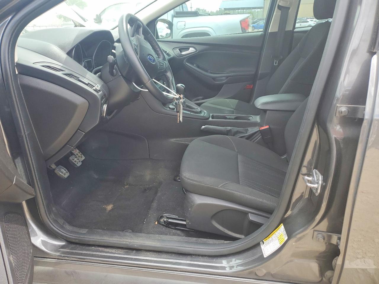 2015 Ford Focus Se Gray vin: 1FADP3FEXFL361282