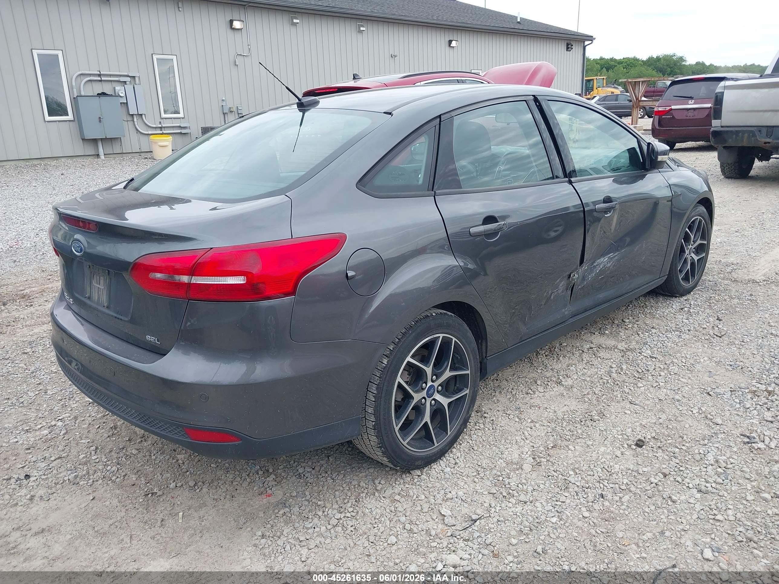 2017 Ford Focus Sel Gray vin: 1FADP3H22HL346751