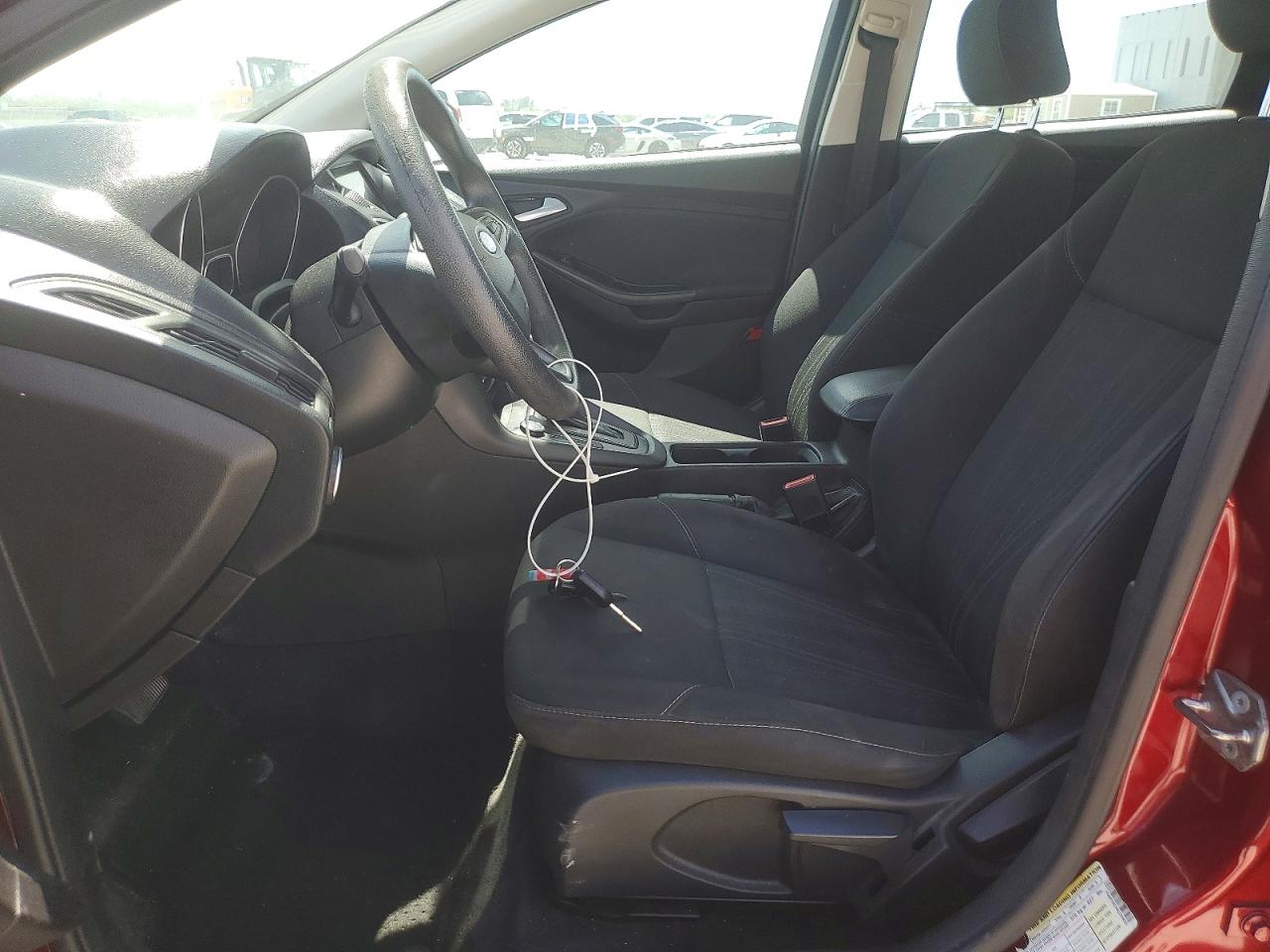 2017 Ford Focus Sel Red vin: 1FADP3H23HL256623