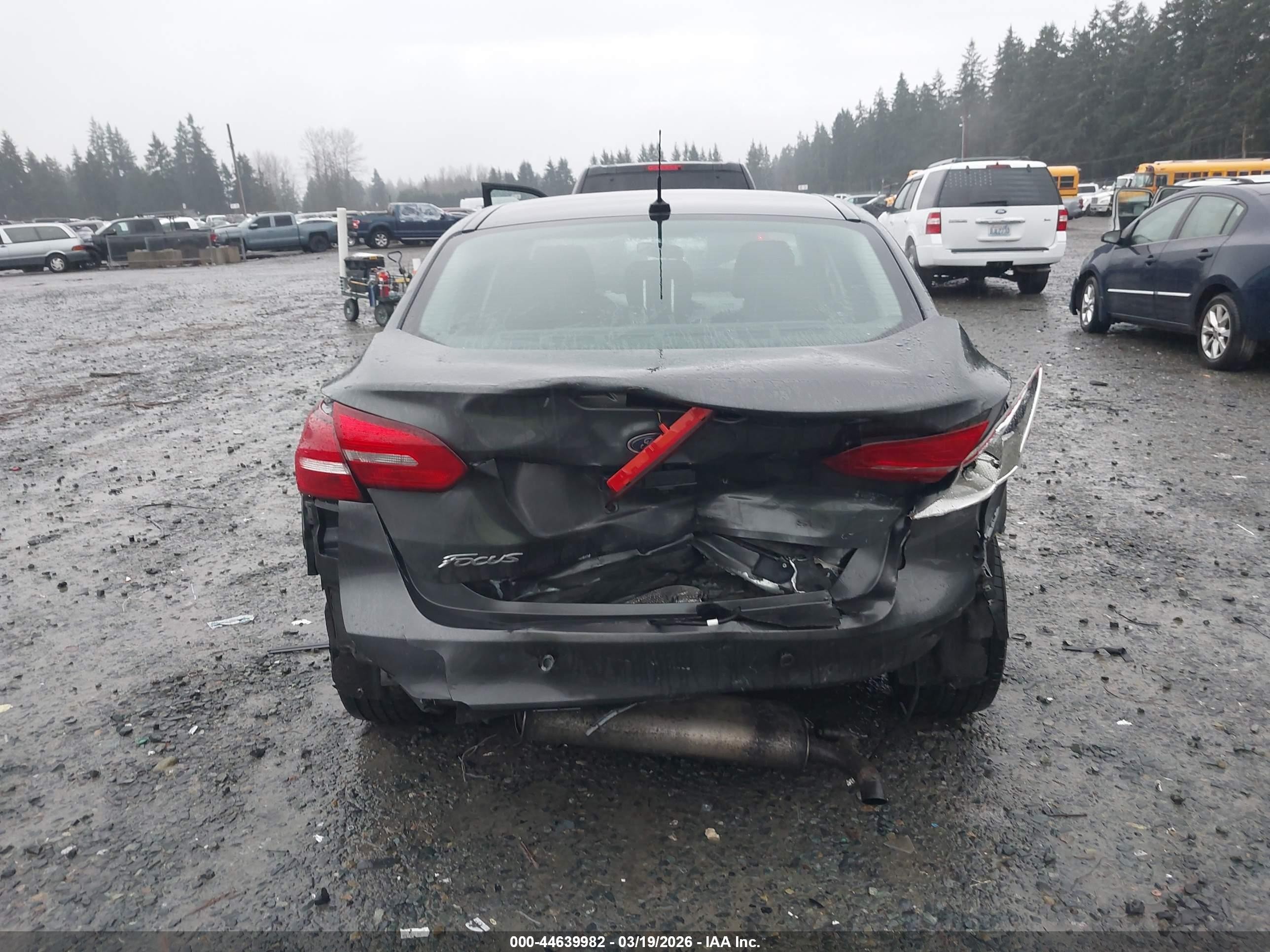 2017 Ford Focus Sel Серый vin: 1FADP3H23HL260767
