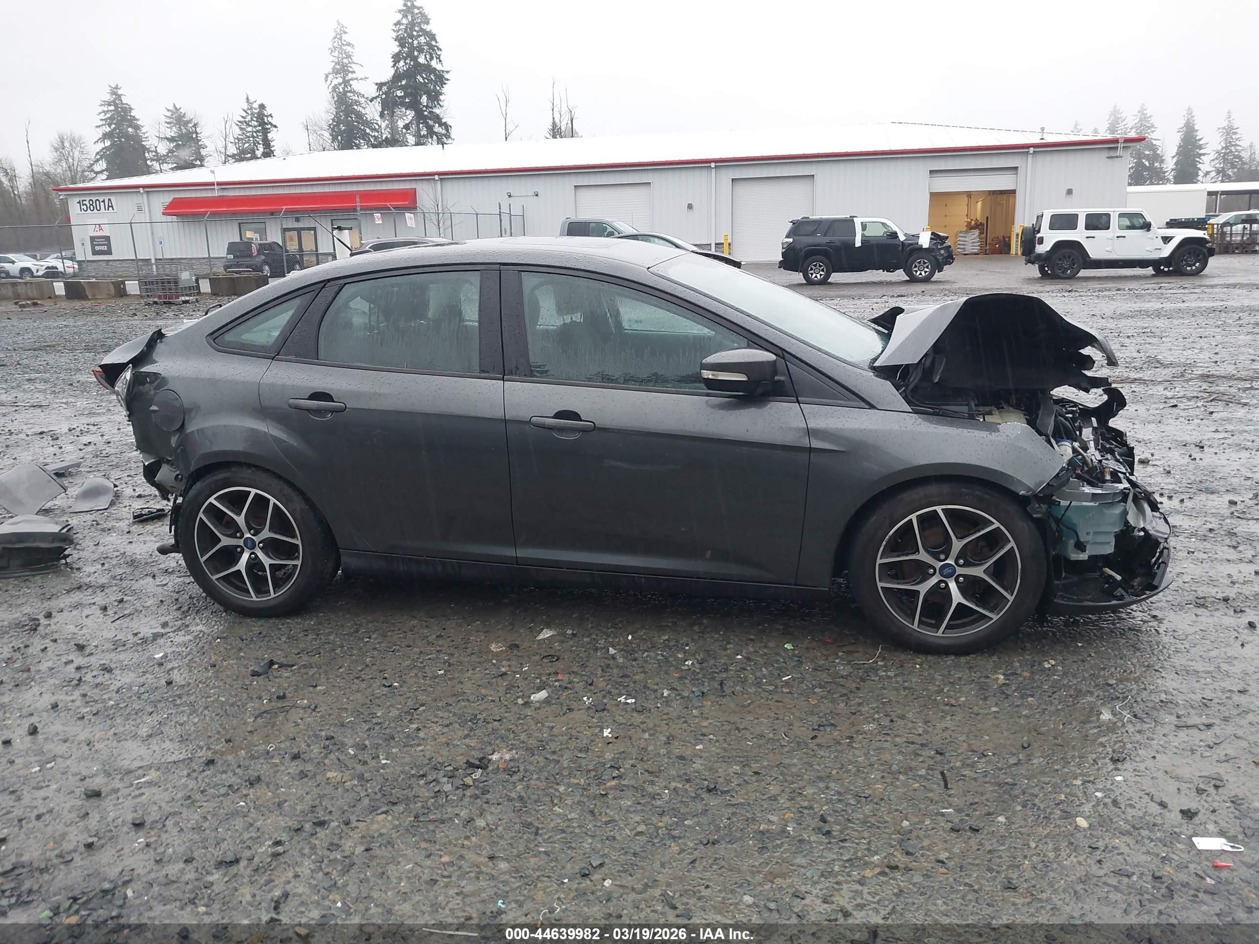 2017 Ford Focus Sel Серый vin: 1FADP3H23HL260767