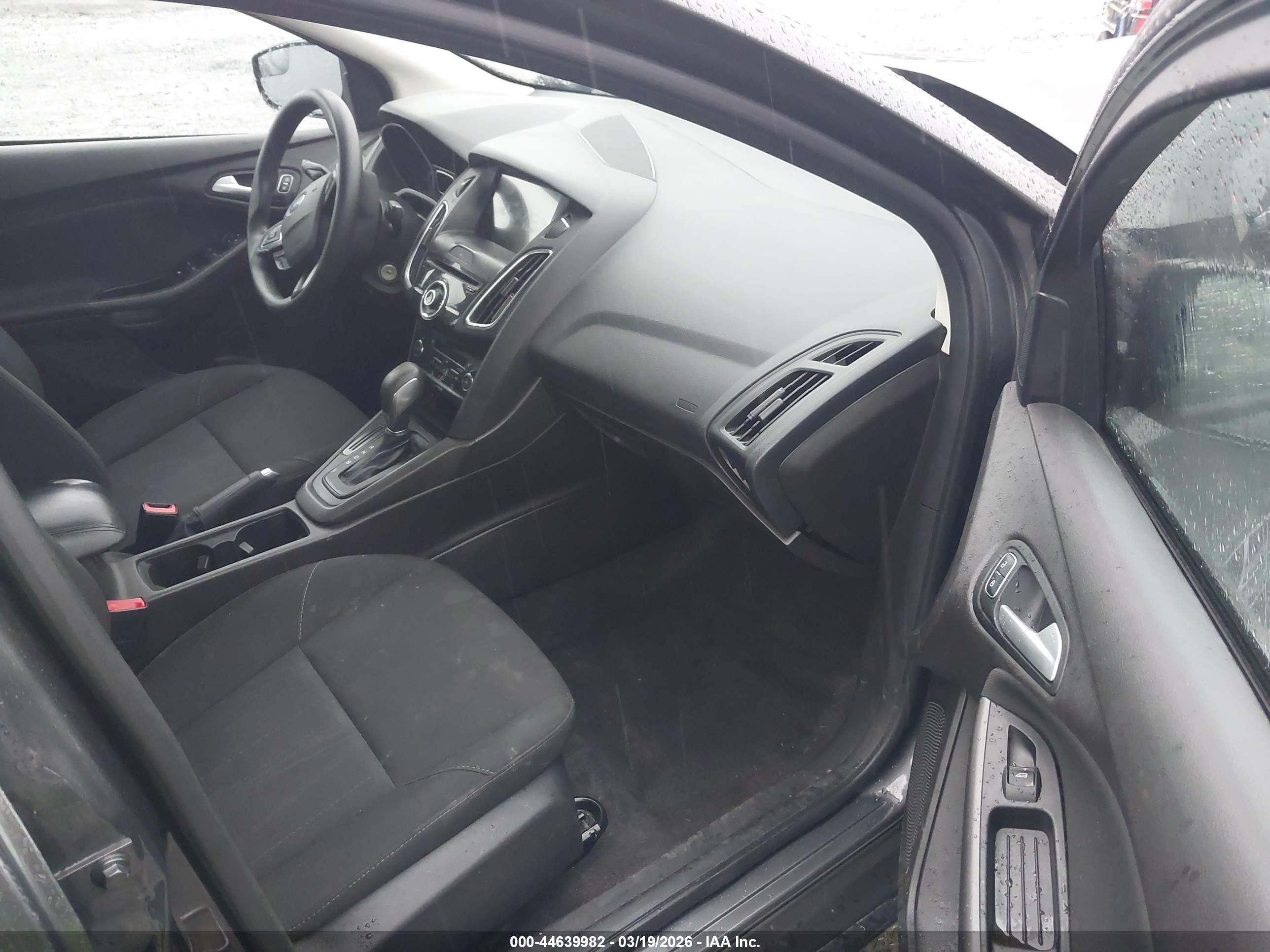 2017 Ford Focus Sel Серый vin: 1FADP3H23HL260767