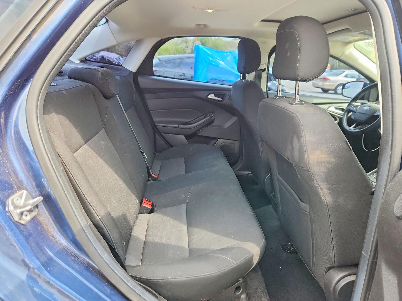2018 Ford Focus Sel Blue vin: 1FADP3H24JL217058