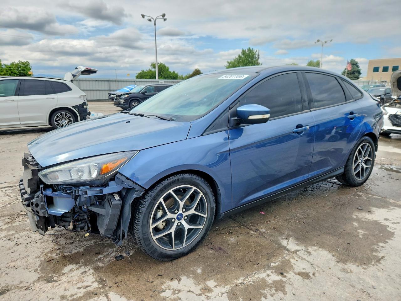 2018 Ford Focus Sel Blue vin: 1FADP3H24JL217058