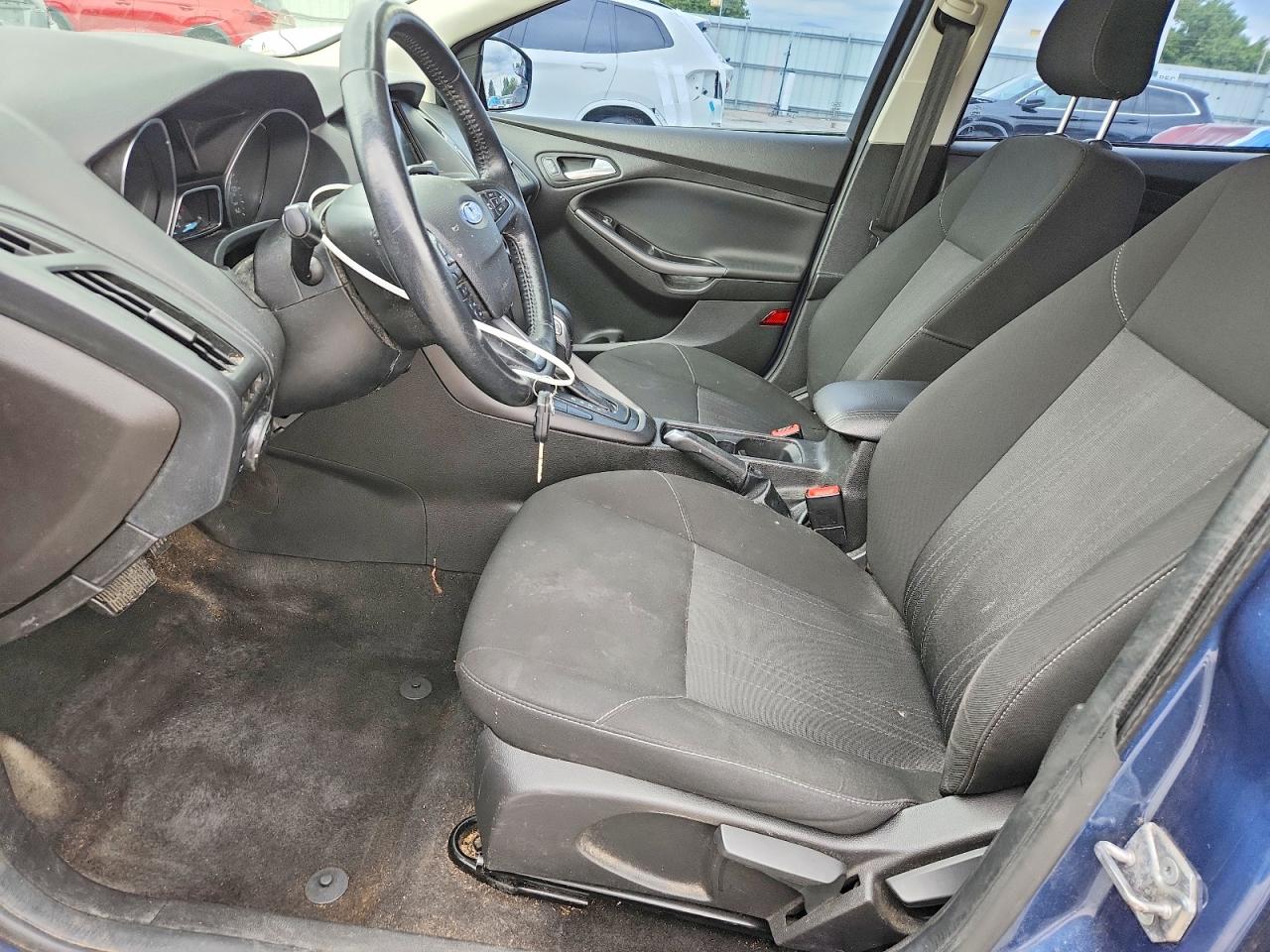 2018 Ford Focus Sel Blue vin: 1FADP3H24JL217058