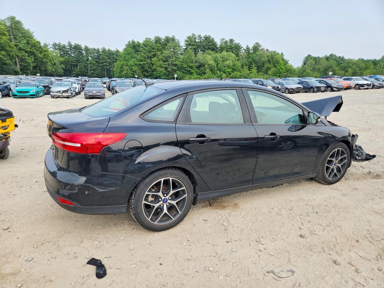 2018 Ford Focus Sel Черный vin: 1FADP3H2XJL233765
