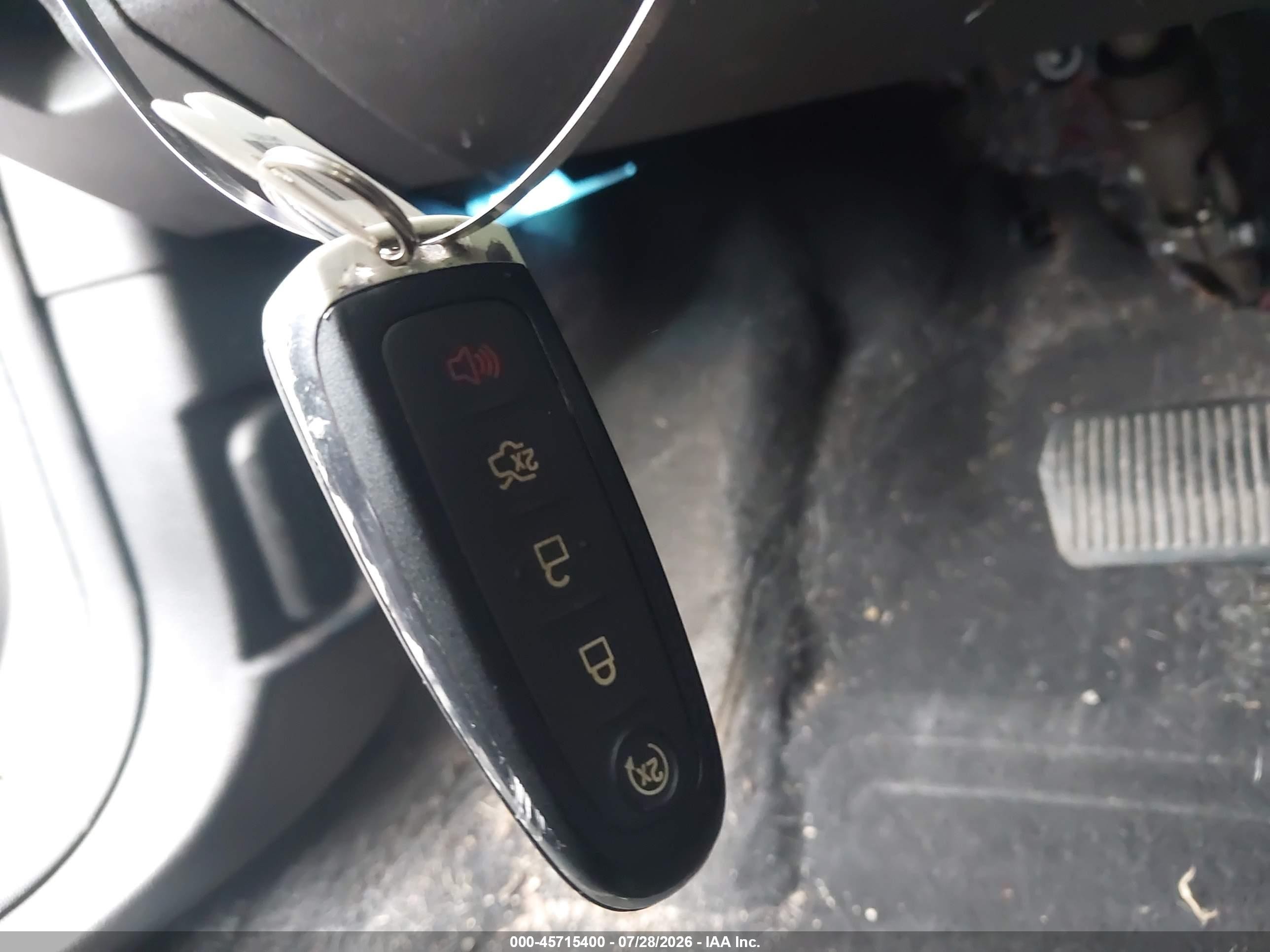 2013 Ford Focus Titanium White vin: 1FADP3J20DL113603