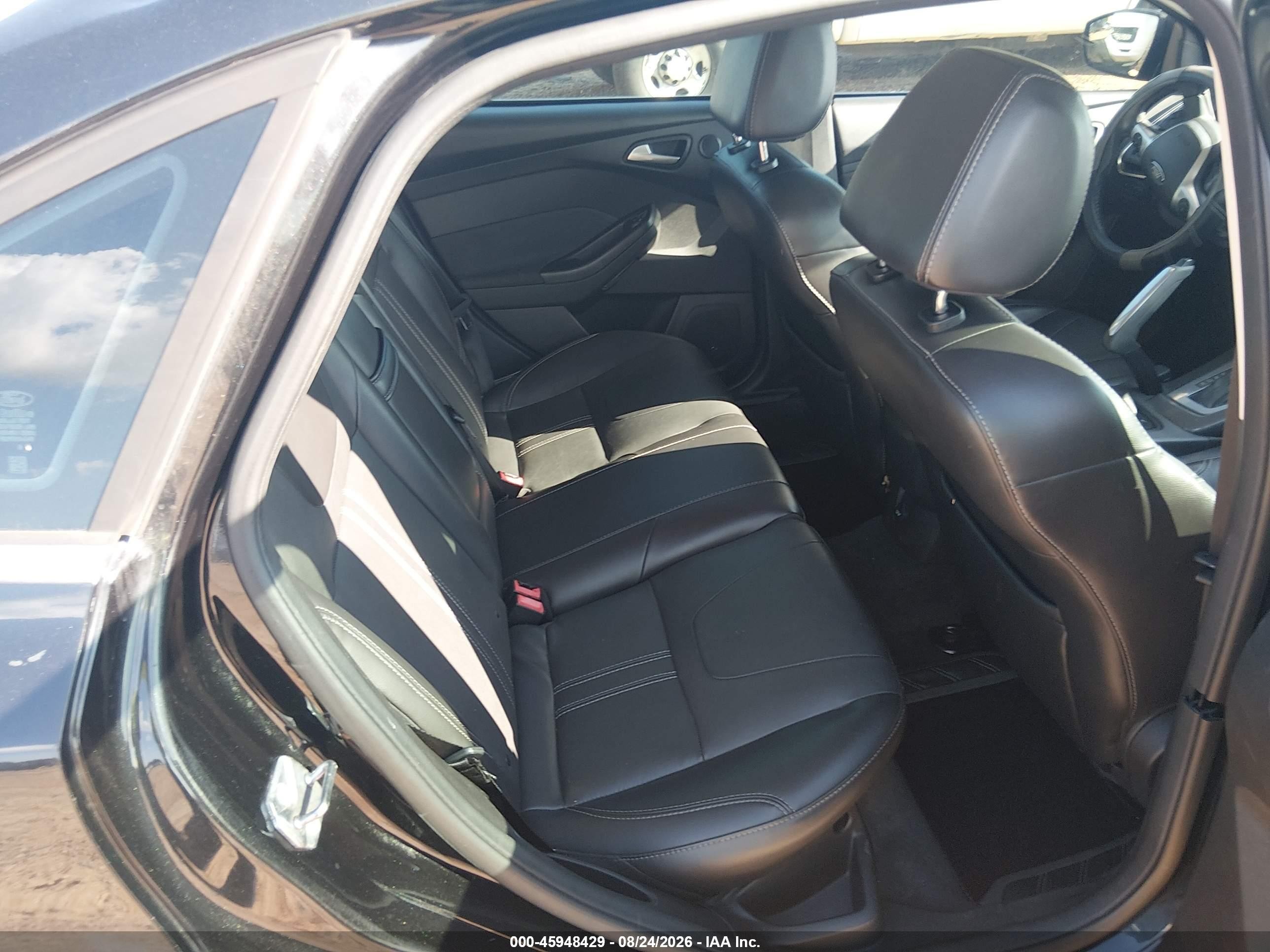 2013 Ford Focus Titanium Black vin: 1FADP3J20DL231490
