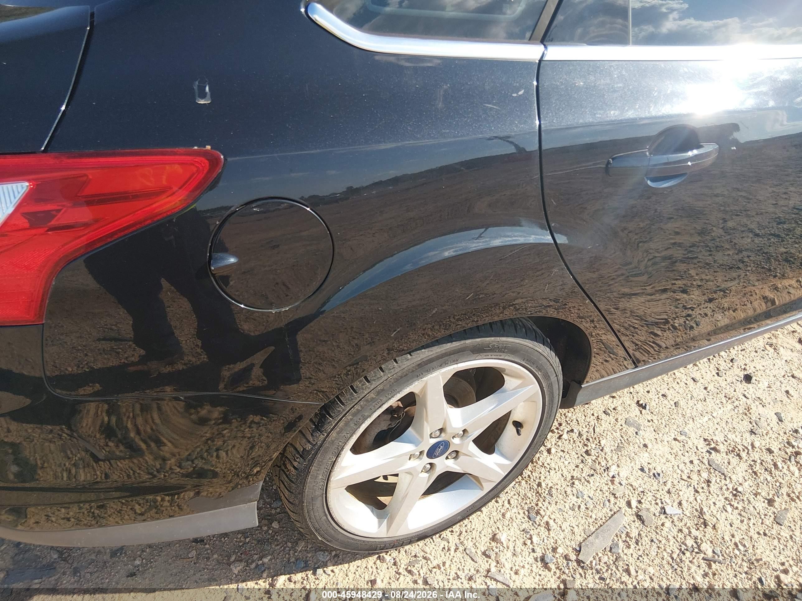 2013 Ford Focus Titanium Black vin: 1FADP3J20DL231490