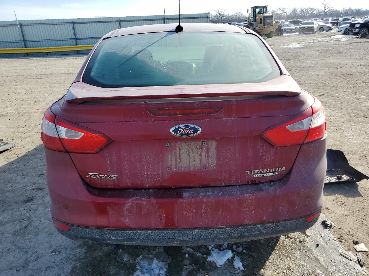 2013 Ford Focus Titanium Burgundy vin: 1FADP3J20DL270970